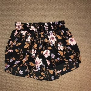 American Eagle Flower Shorts